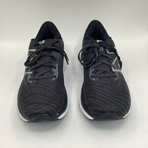 New Balance Women's Fuel Cell Propel V4 Running Shoe Size 7.5 Black/White